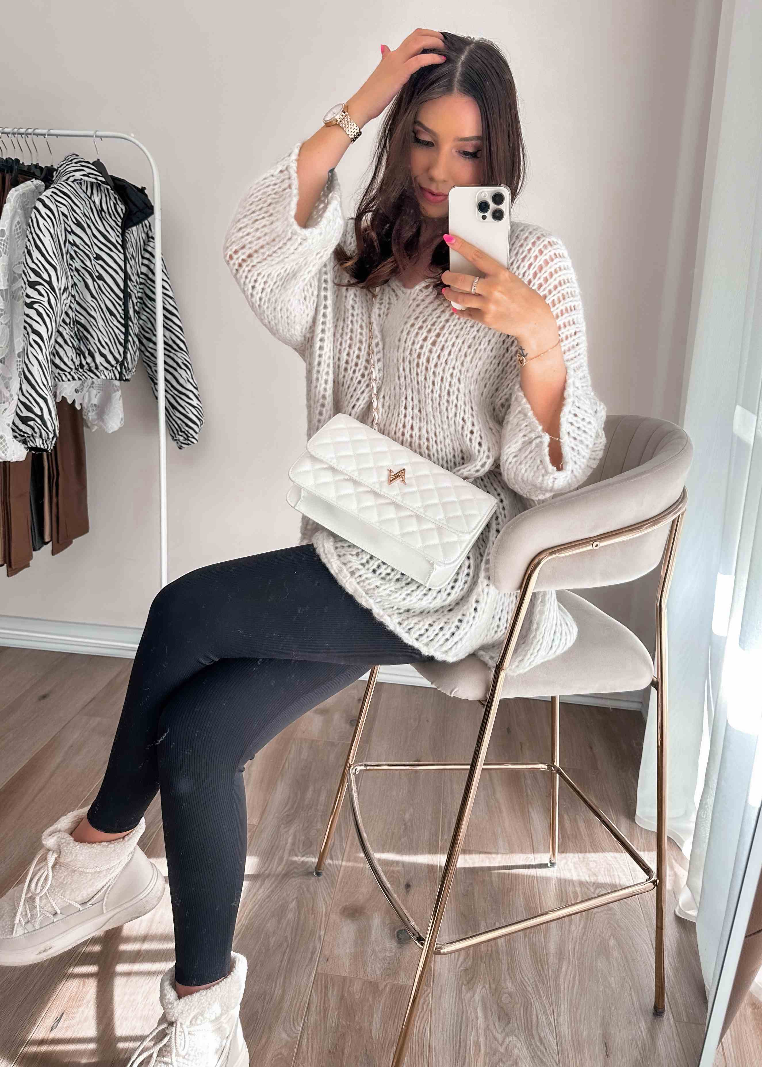 Sweter oversize Niki beżowy zdjęcie 4